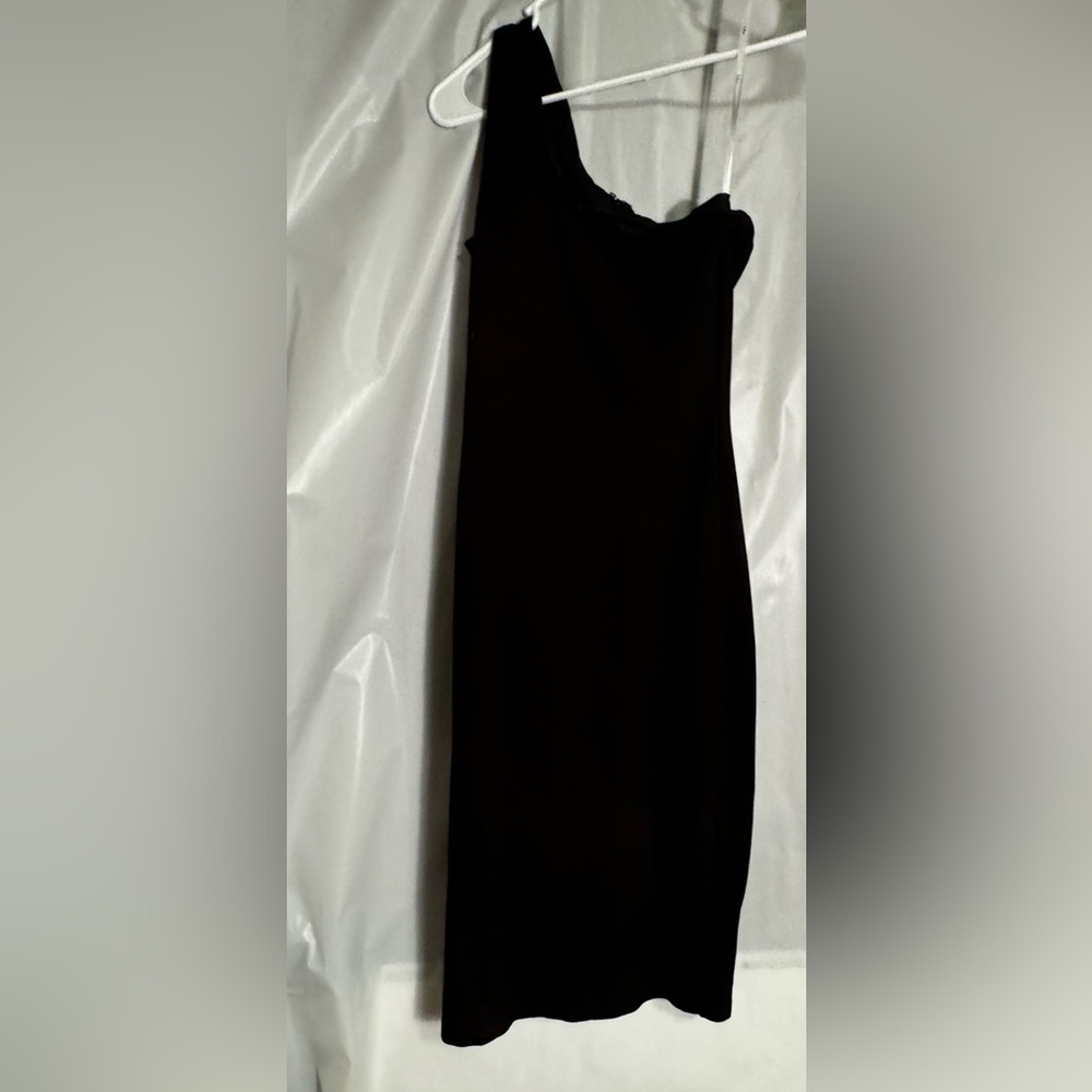 Lulu's Classic Black One Shoulder Dress